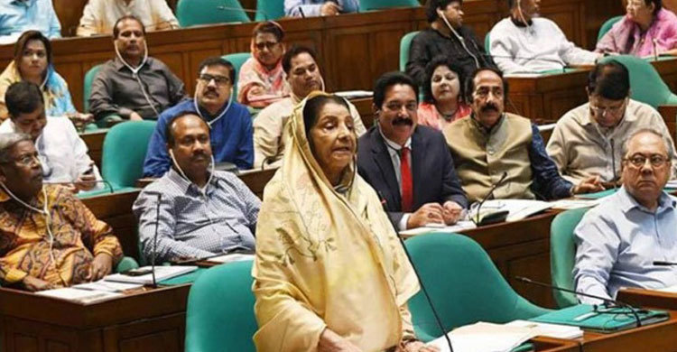 মাটির ওপর ট্রেন চালাতে পারি না, মেট্রো চালাব কীভাবে