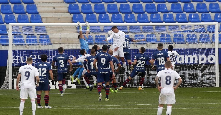 Varane acts as Ramos, saves Real