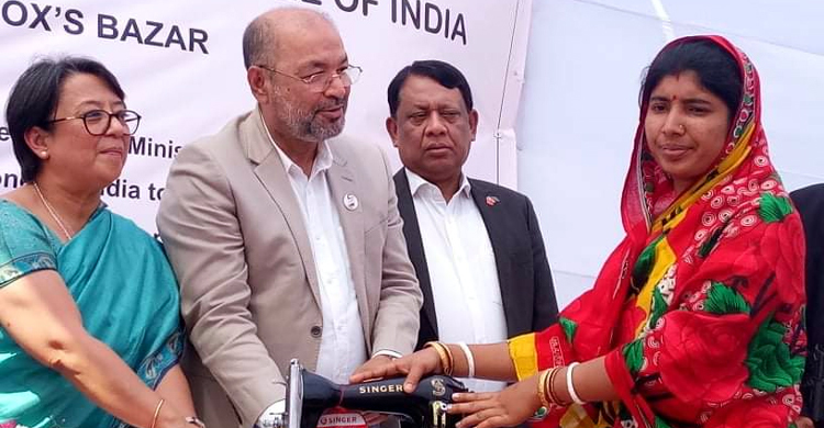 দিল্লিতে সহিংসতার মাঝেও রোহিঙ্গাদের জন্য ত্রাণ পাঠাল ভারত