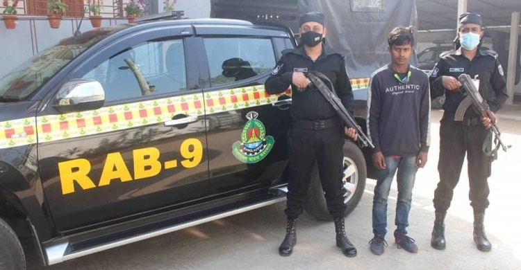 শায়েস্তাগঞ্জে ৯৮ কেজি গাঁজাসহ গ্রেফতার ১