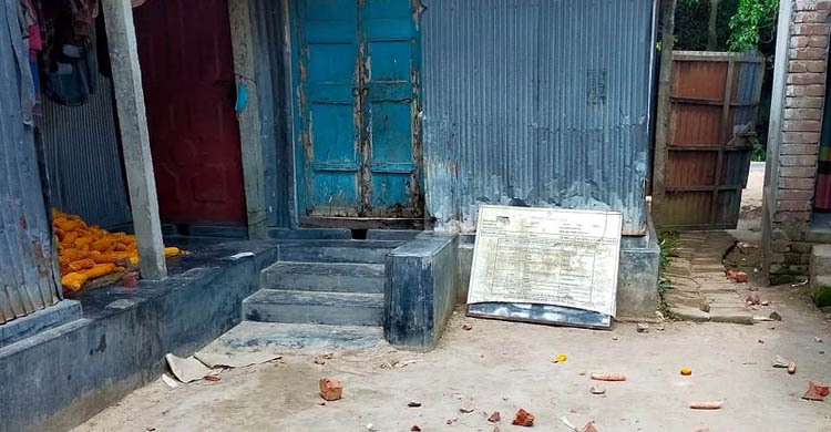 পুলিশ আতঙ্কে পুরুষশূন্য কুষ্টিয়ার একটি গ্রামের দুই শতাধিক পরিবার