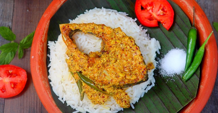 কাঁটা গলানো ইলিশ রাঁধবেন যেভাবে