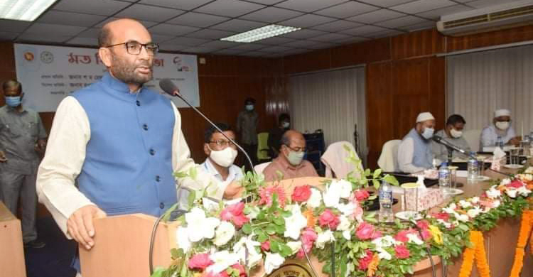 প্রাণিসম্পদের উন্নত জাত গ্রামে ছড়িয়ে দিতে কাজ করছে সরকার
