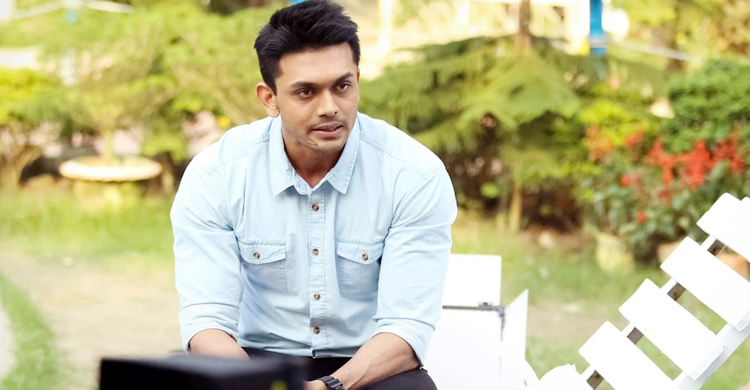 ইফতারে খেজুর আর লেবুর শরবত পছন্দ করেন আরিফিন শুভ