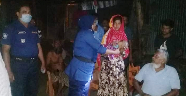 পুলিশের সহায়তায় মায়ের কোল ফিরে পেল তিন মাসের শিশু