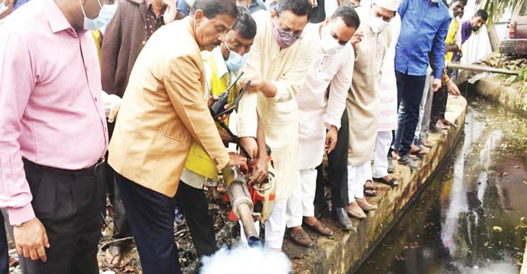 মশা মারতে সেই ‘পুরনো কামান’ই দাগছে চসিক