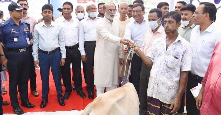 ‘শুধু সার্টিফিকেট অর্জন না করে প্রকৃত শিক্ষায় শিক্ষিত হতে হবে’