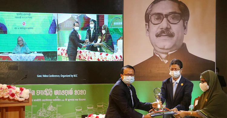 ৩০ কারখানা পেল ‘গ্রিন ফ্যাক্টরি অ্যাওয়ার্ড’