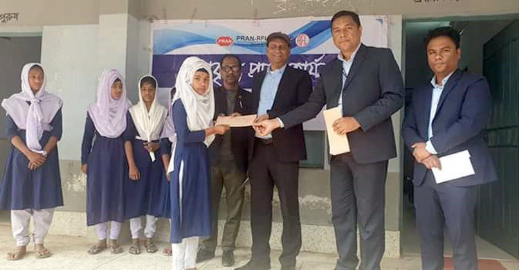 ২৪ শিক্ষার্থীকে বৃত্তি দিল প্রাণ-আরএফএল ইন্ডাস্ট্রিয়াল পার্ক