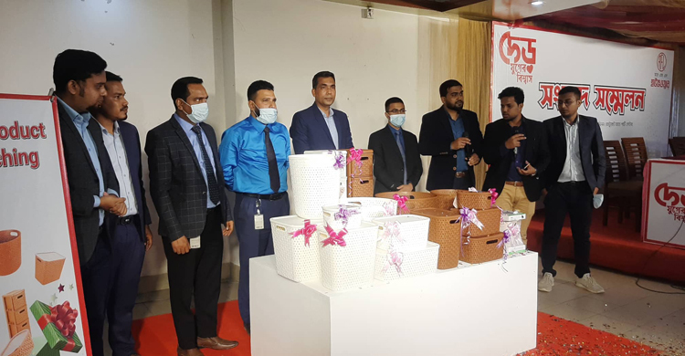 আরএফএল হাউজওয়্যারের দেড় যুগ পূর্তিতে ১৮ শতাংশ পর্যন্ত ছাড়