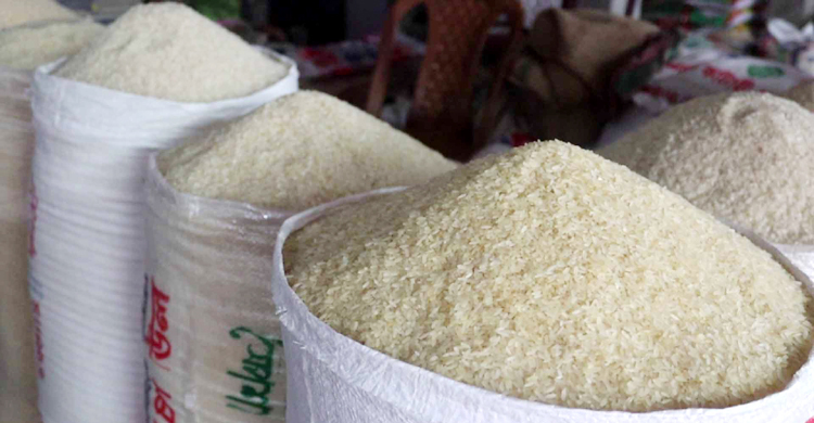 নওগাঁয় চালের বাজার ঊর্ধ্বমুখী