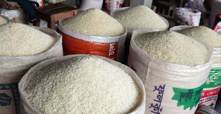 ভরা আমন মৌসুমেও কমেনি চালের দাম