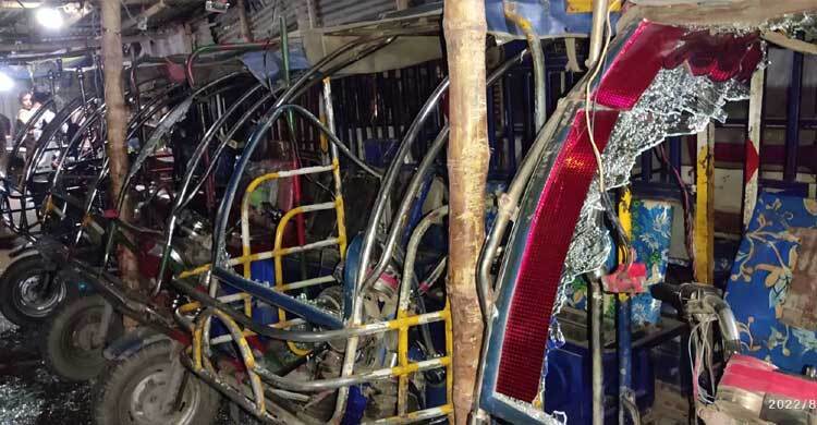 ফতুল্লায় আধিপত্য বিস্তার নিয়ে দুই গ্রুপের সংঘর্ষ