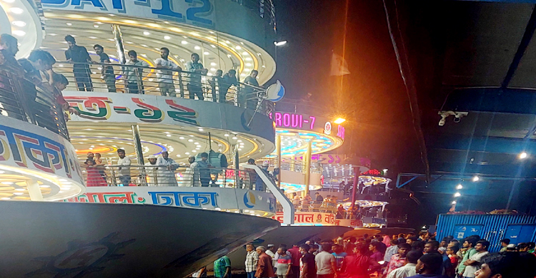 যাত্রী সংকটে বরিশাল থেকে ঢাকাগামী ৪ লঞ্চের যাত্রা বাতিল