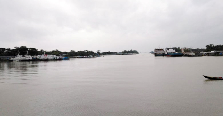 মেঘনায় মাছ ধরতে গিয়ে বজ্রপাতে প্রাণ গেল জেলের