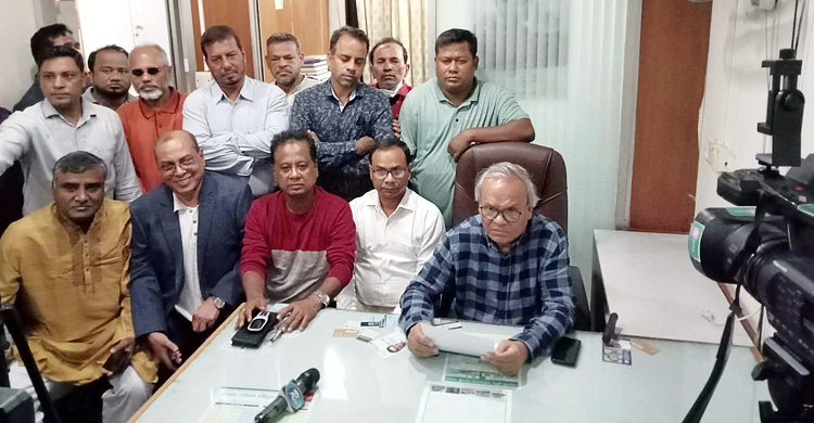 সোহওরাওয়ার্দী নিরাপদ নয়, সমাবেশ নয়াপল্টনেই: রিজভী
