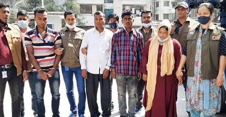 নারী দিয়ে ফাঁসিয়ে অপহরণ ও অর্থ আদায়, মূলহোতাসহ আটক ৪