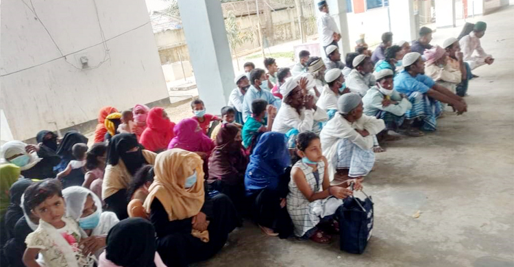 কৌশলে ক্যাম্প ছেড়ে পালাচ্ছেন রোহিঙ্গারা