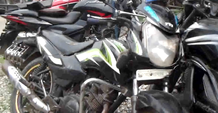 গাজীপুরে পিকআপ চাপায় দুই মোটরসাইকেল আরোহী নিহত