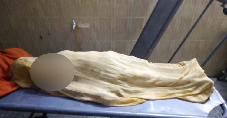 রাস্তা পার হতে গিয়ে মোটরসাইকেলের ধাক্কায় বৃদ্ধার মৃত্যু