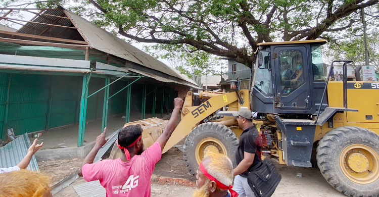 ফরিদপুরে ৮০ কোটি টাকার জমি দখলমুক্ত করলো সওজ