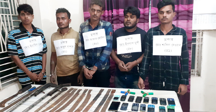 শরীয়তপুরে ডাকাত-পুলিশ গোলাগুলি, আটক ৫