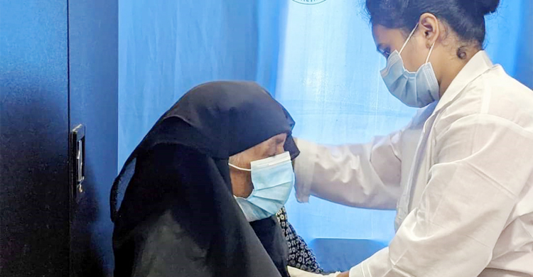 রোহিঙ্গা ক্যাম্পে করোনা টিকাদান শুরু