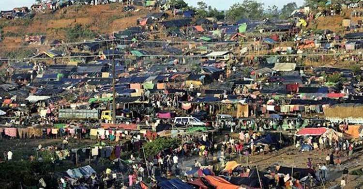 চাঁদাবাজিকে কেন্দ্র করে রোহিঙ্গা ক্যাম্পে গোলাগুলি, আহত ১৪