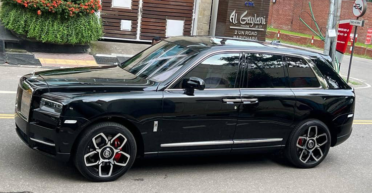 ২৪ কোটি টাকা শুল্ক ফাঁকি, বিলাসবহুল রোলস রয়েস জব্দ