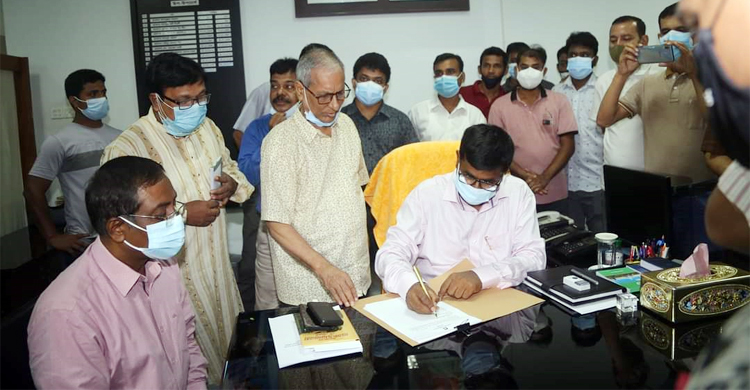 কর্মস্থলে যোগ দিলেন রাবির উপ-উপাচার্য ড. সুলতান