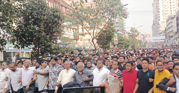হামলা-মামলা দিয়ে বিএনপিকে ভয় দেখানো যাবে না: রিজভী
