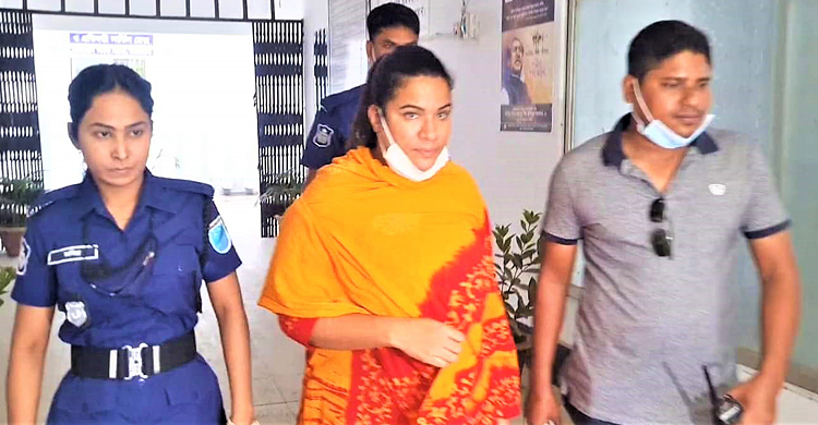 আইজিপির স্ত্রী পরিচয়ে চাকরির তদবির: রুমা দুদিনের রিমান্ডে