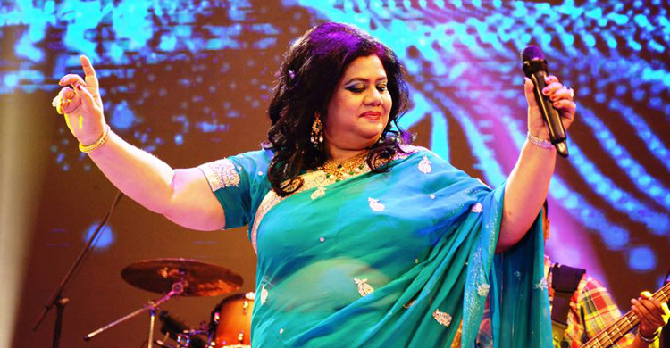 ইডেনে তিনটি গান গাইবেন রুনা লায়লা!