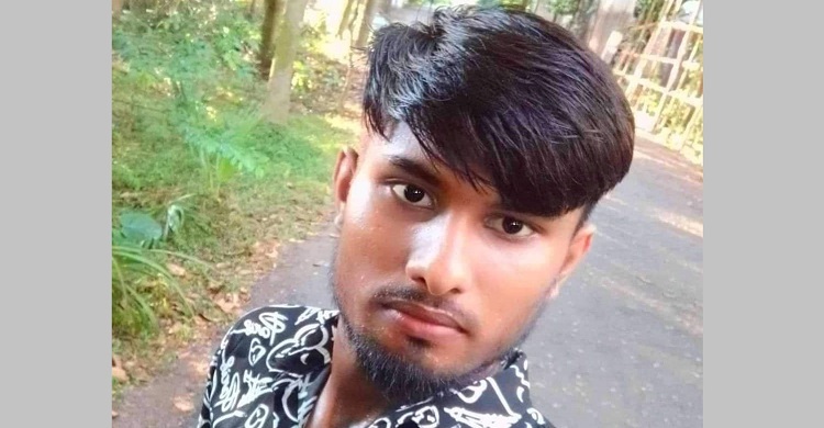 গাজীপুরে বজ্রপাতের কবলে পিকনিকের ট্রলার, তরুণ নিখোঁজ