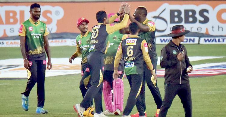 রাসেল ঝড়ে সাকিবদের হারিয়ে ঢাকার প্রথম জয়
