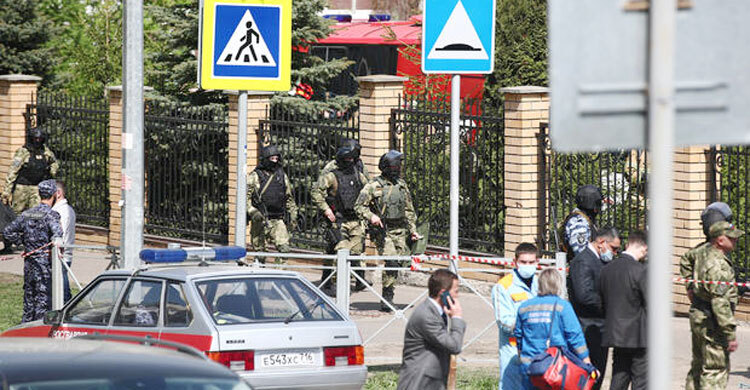 9 people killed in a school shooting in Russia