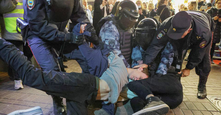 Over 1,300 detained in anti-mobilisation protests across Russia