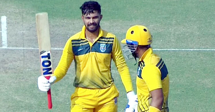 এক ওভারে সাত ছক্কা: ক্রিকেটে নতুন ইতিহাস গড়লেন ভারতীয় ব্যাটার
