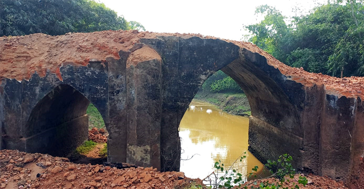 ‘দেওয়ানের পুল’ ভেঙে নতুন করে নির্মাণের পক্ষে স্থানীয়রা