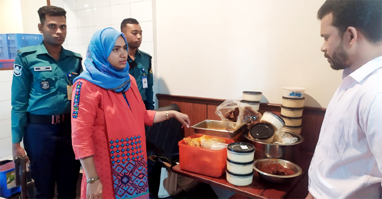 ফ্রিজে কাঁচা মাছ-মাংসের সঙ্গে রান্না করা খোলা খাবার, জরিমানা