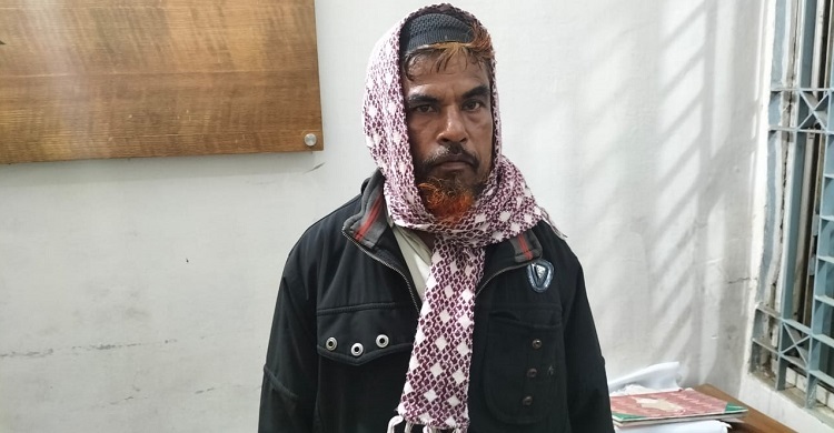 পাঁচ বছরের সাজা এড়াতে পালিয়ে ছিলেন ১৩ বছর