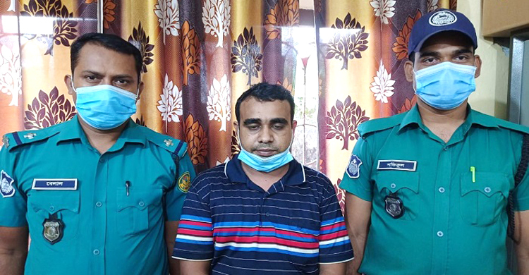 প্রেস সেক্রেটারি পরিচয়ে প্রতারণা করতেন তিনি