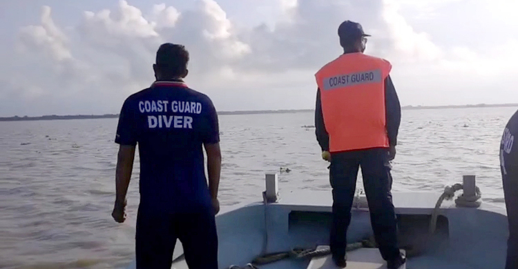 ১৬ ঘণ্টায়ও সন্ধান মেলেনি পদ্মায় নিখোঁজ চীনা প্রকৌশলীর