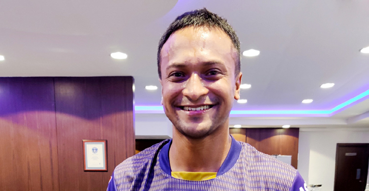 ফাইনাল খেলে শনিবার টিম হোটেলে ঢুকবেন সাকিব