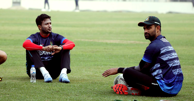 সাকিবের প্রয়োজন ৪ উইকেট, তামিমের ৩ রান