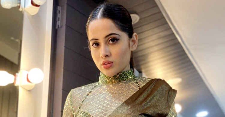‘পোশাকের বিষয়ে কারও নিষেধ মানতে রাজি নই’