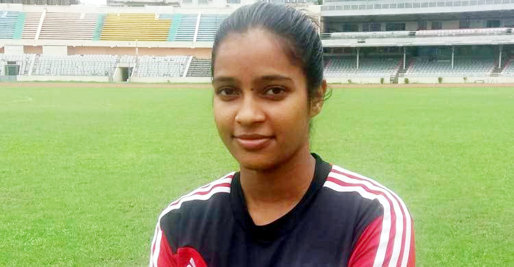অটুট লক্ষ্য আর হৃদয়ের বিশ্বাসে ফিফা রেফারি সালমা মনি