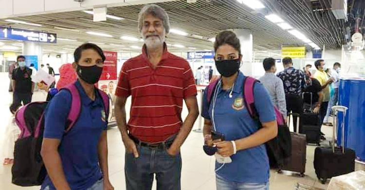 আইপিএল খেলতে আমিরাত গেলেন সালমা-জাহানারা