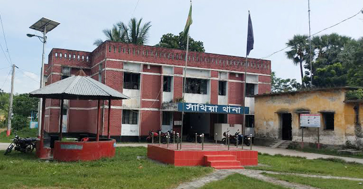 পাবনায় মদপানে দুইজনের মৃত্যু