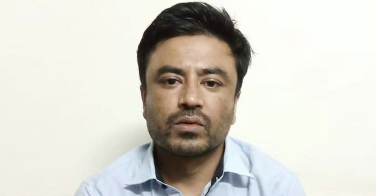 পুলিশের খাঁচায় ২০ মামলার আসামি